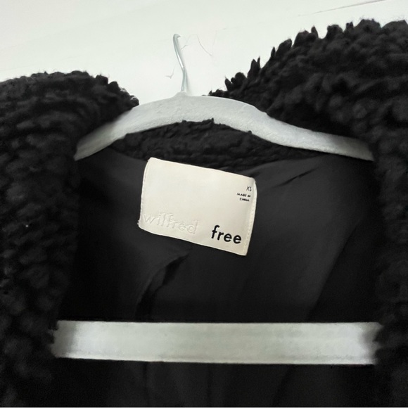 Aritzia| Wilfred Free| Black Teddy Cocoon Jacket - Picture 5 of 6